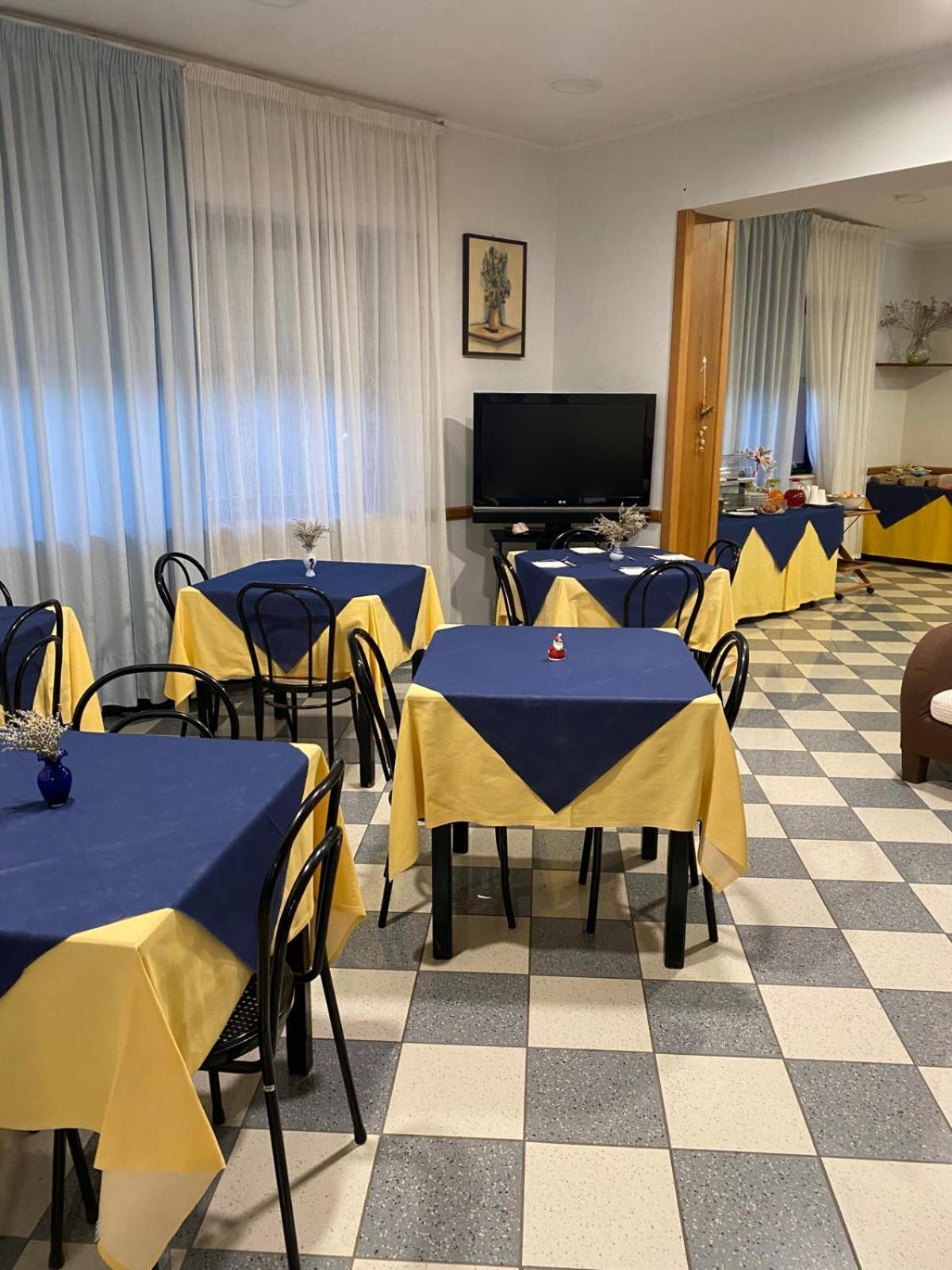 Hotel Ferrara Chianciano Terme Eksteriør billede