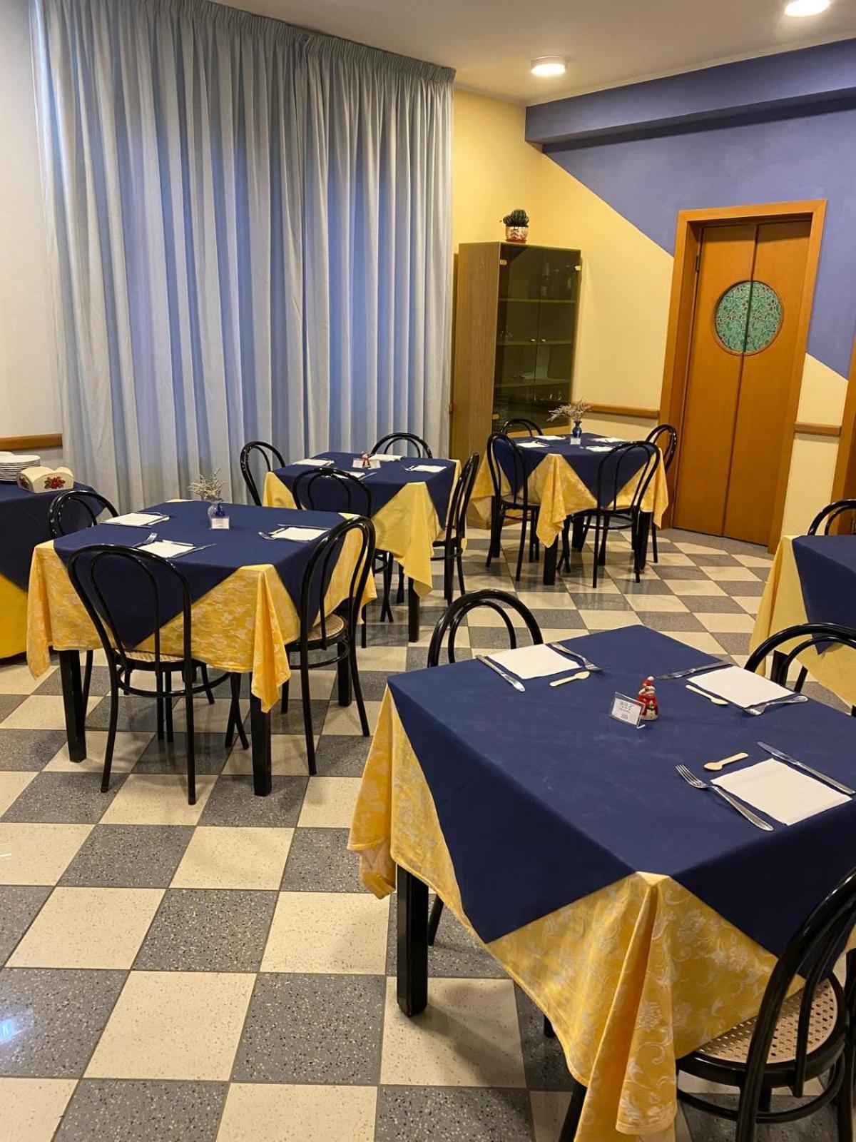 Hotel Ferrara Chianciano Terme Eksteriør billede